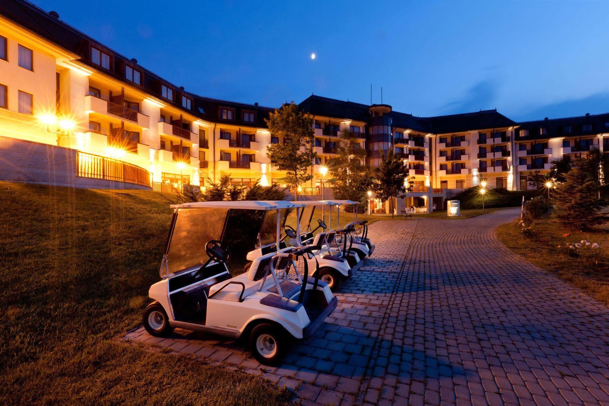 Greenfield Hotel Golf & Spa Superior Бюк Экстерьер фото
